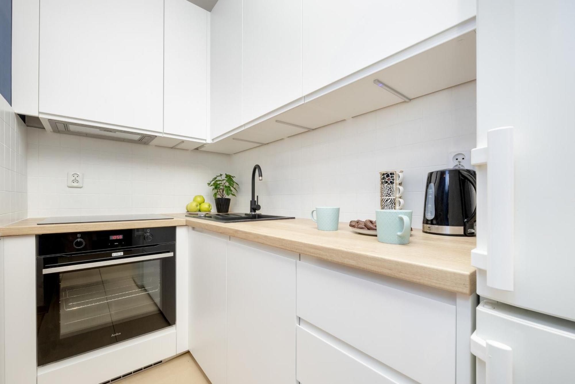 Bukowinska Apartment With Balcony And Parking And Swimming Pool By Noclegi Renters Varsavia Esterno foto